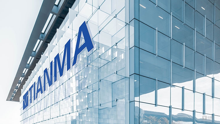 不止三折叠，中国给高端屏立标杆｜供应链隐形冠军