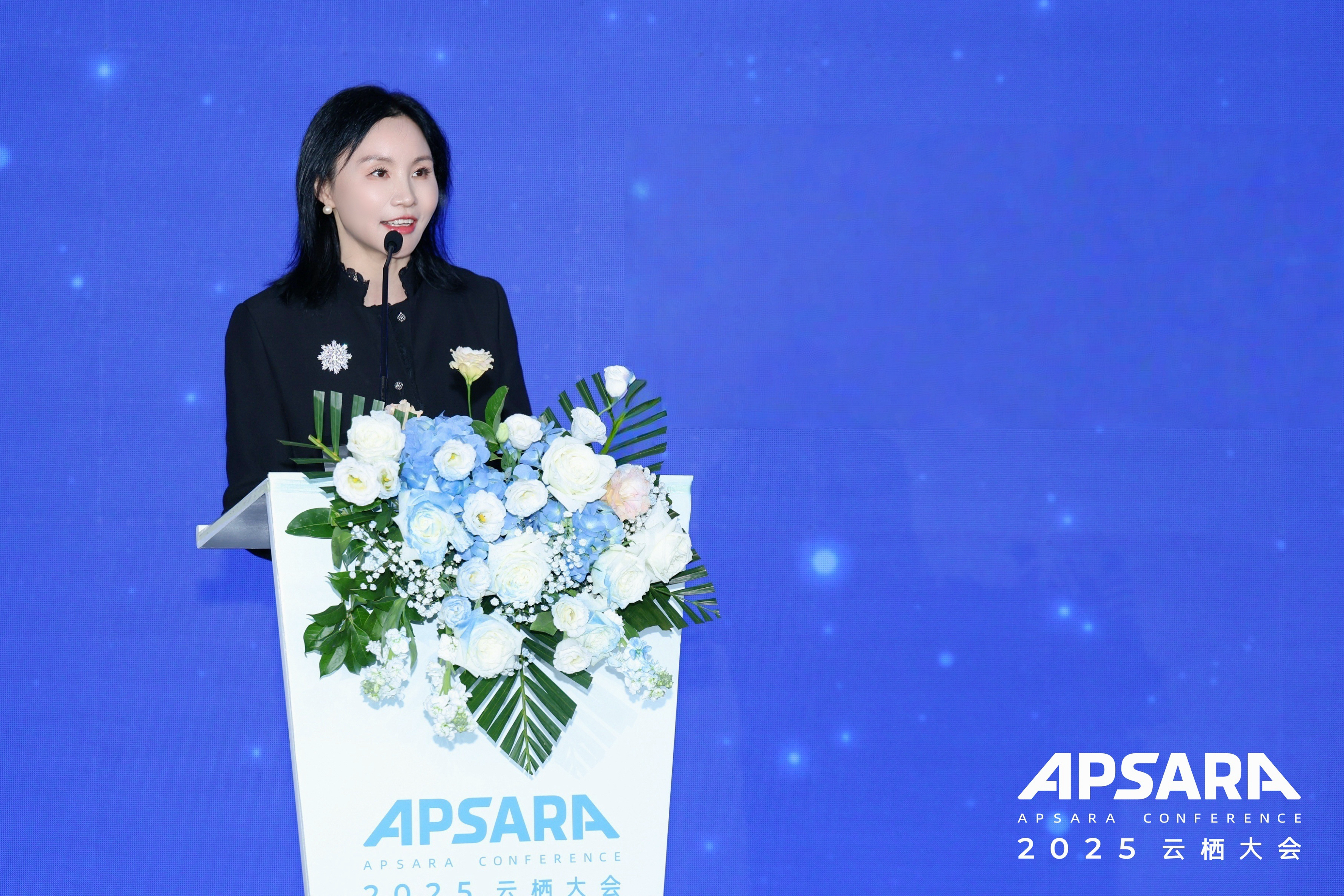 AI浪潮下的组织进化：阿里云发布“超级组织”蓝图，以“人”为本共赴未来