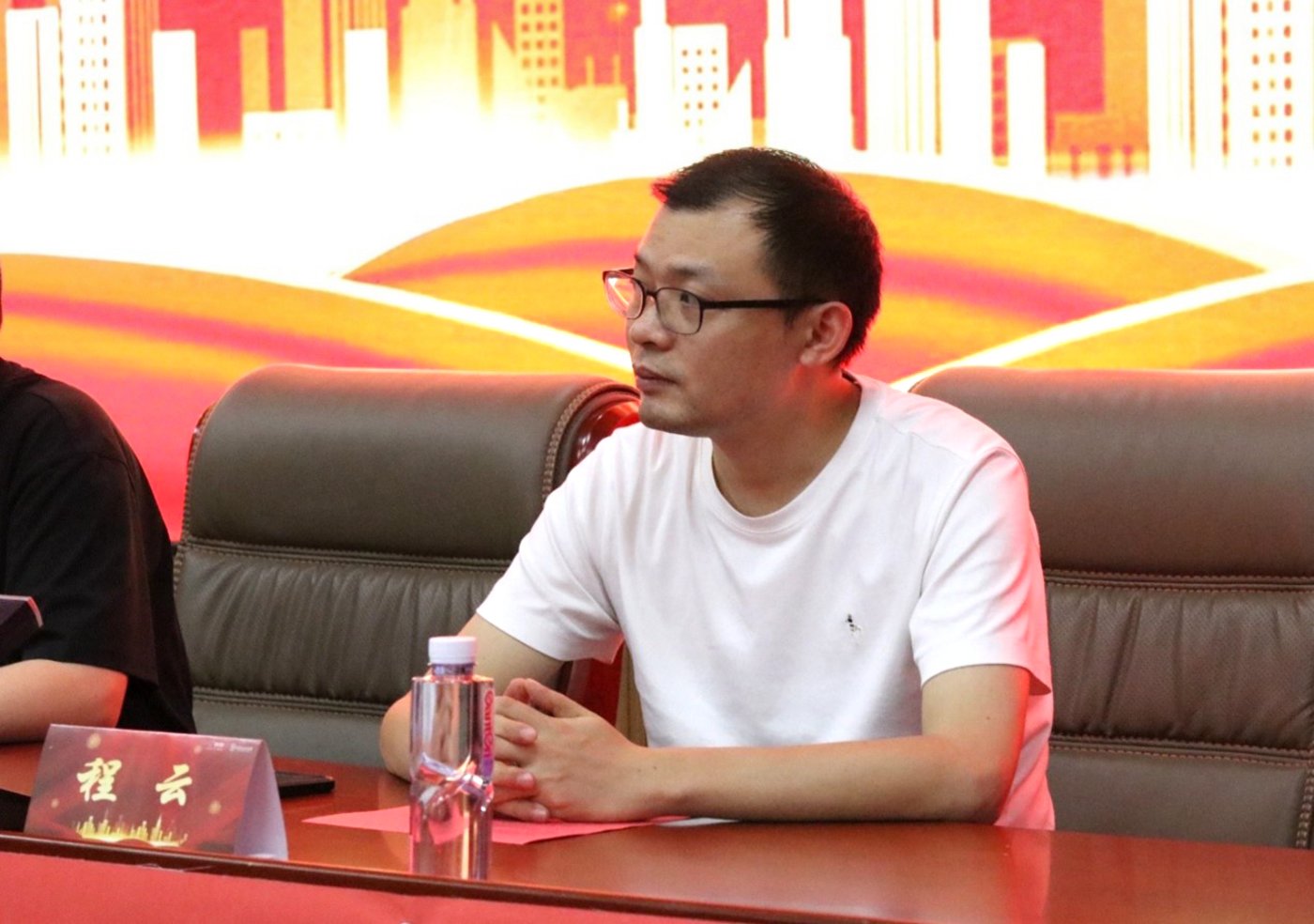 服务再升级,科沃斯携手京东推出“送装一体”服务,解决“送装分离”痛点