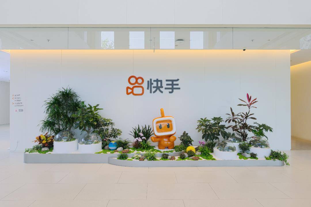 高管陆续离开，程一笑总有新烦恼