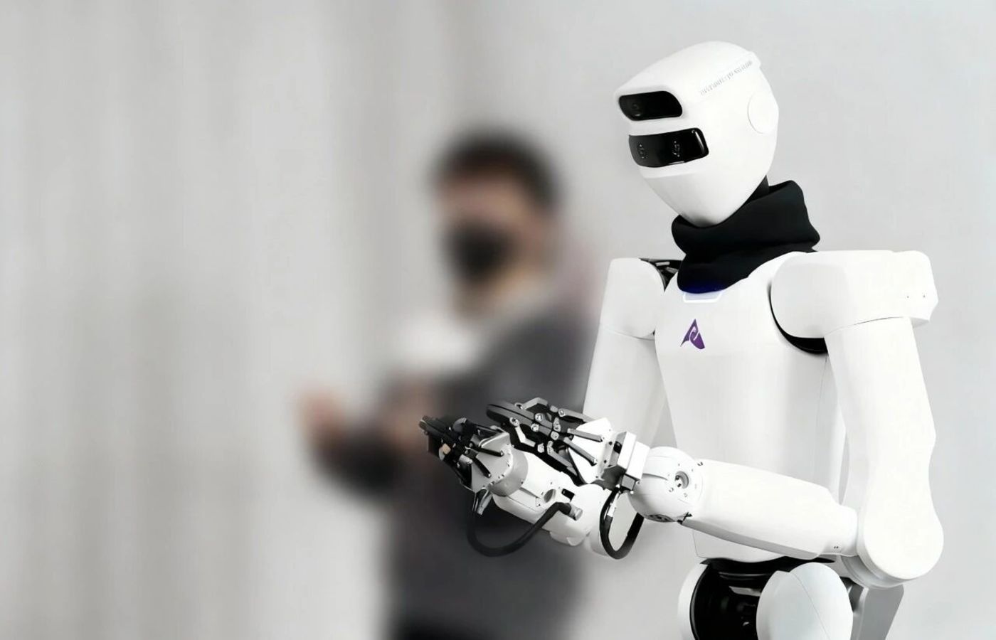 对话星尘智能创始人来杰:绳驱技术破局具身智能,以“专家数字分身”打开商业化新局|AI Founder 请回答 | 巴伦精选