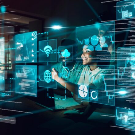 Dell Shares Jumped Nearly 6% After Annual Guidance Upgraded on AI Server Boom