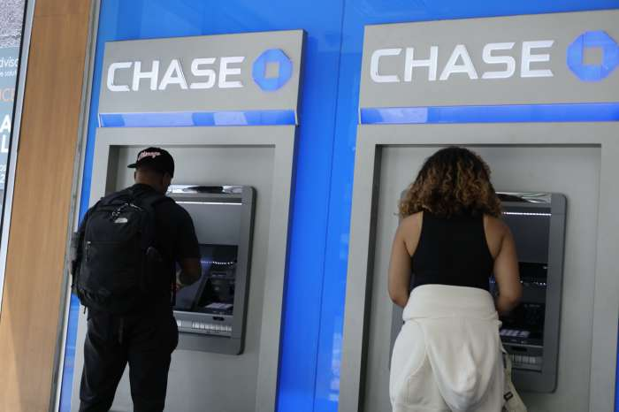 摩根大通、迪士尼及其他8只优质股票，助你应对动荡市场