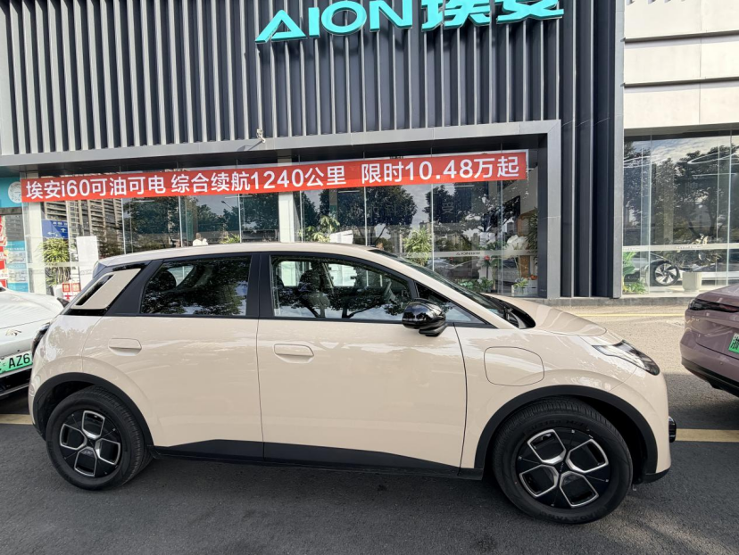 「半价」卖车，刘强东图什么？