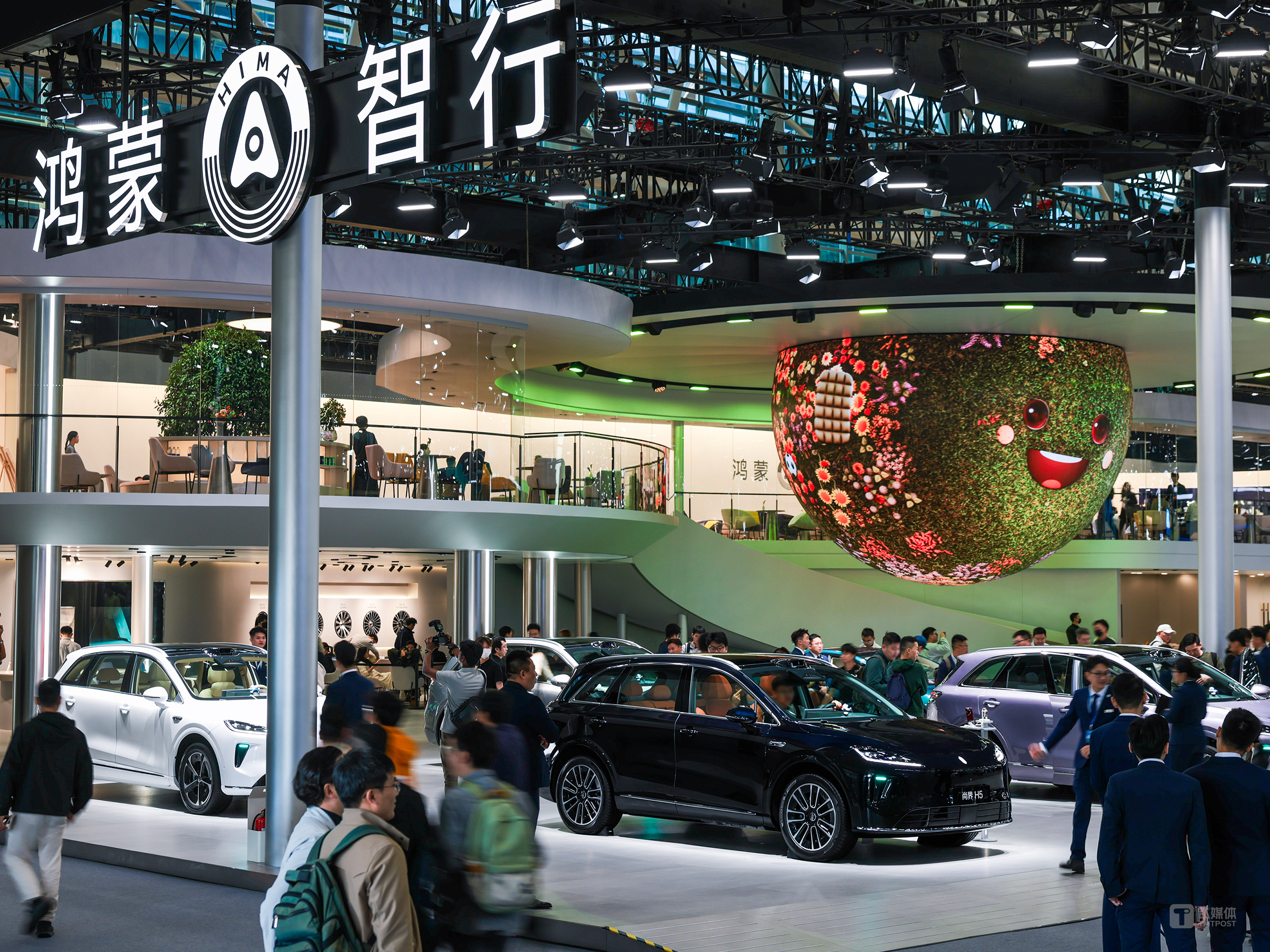 不造车的第五年：2025 年，车企已无法回避华为