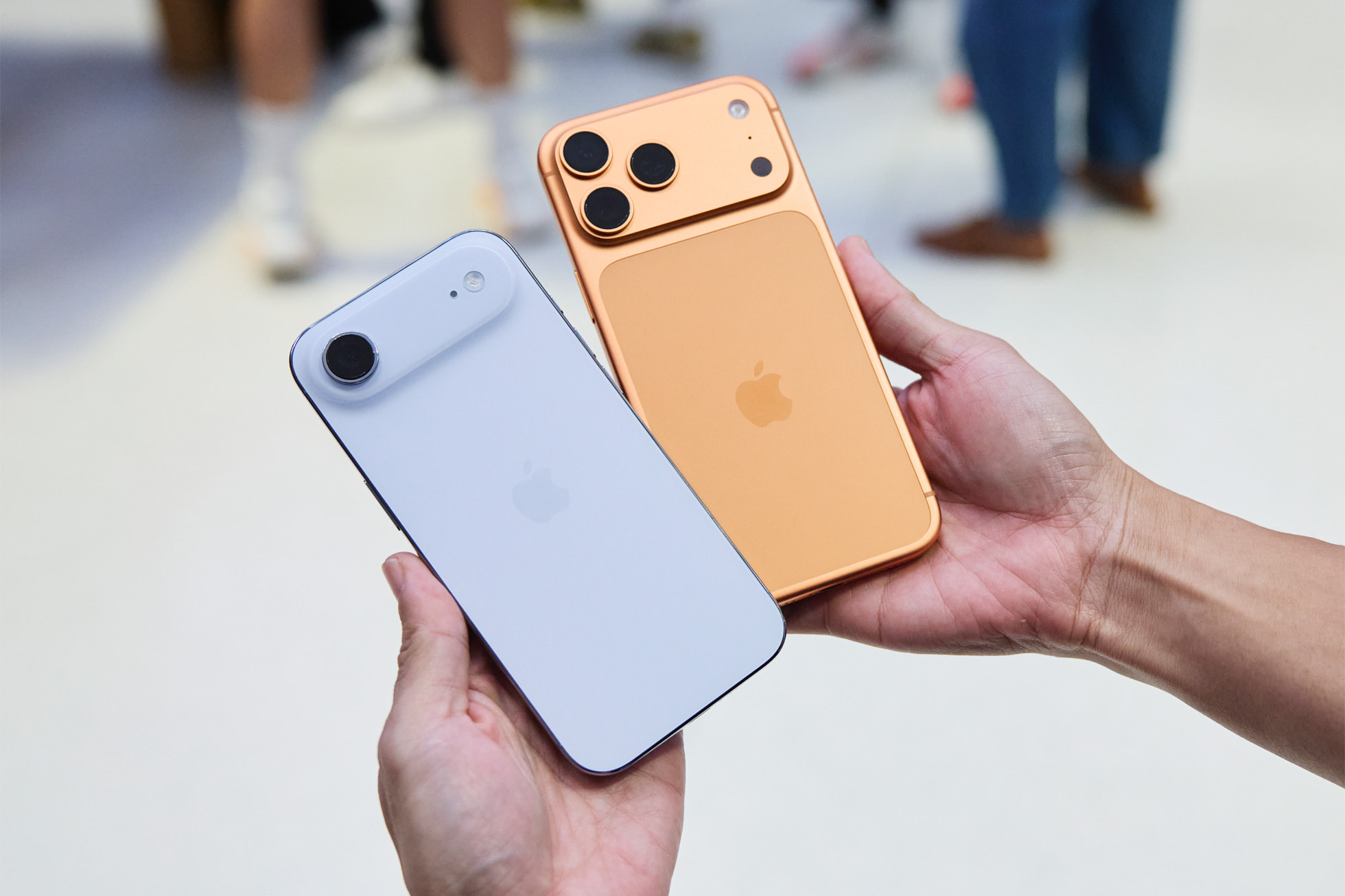 iPhone 17 Will Boost Apple Shipments to Record High in 2025, IDC Projects
