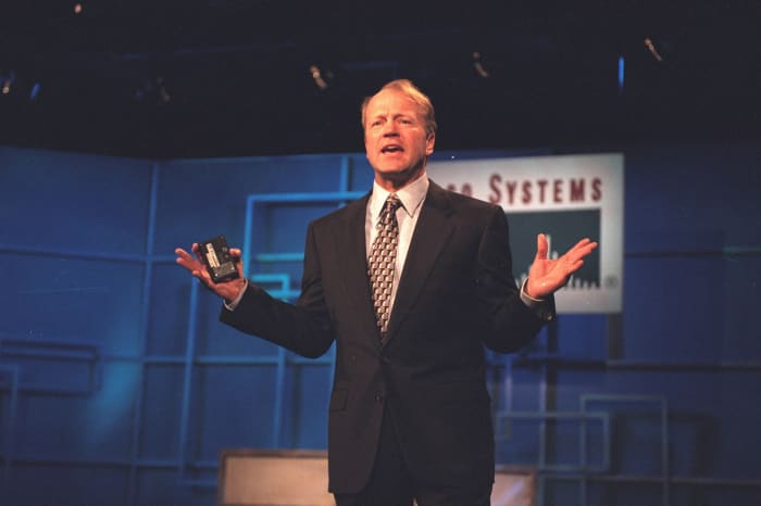 不要对抗AI泡沫，哪怕思科最终也赢了