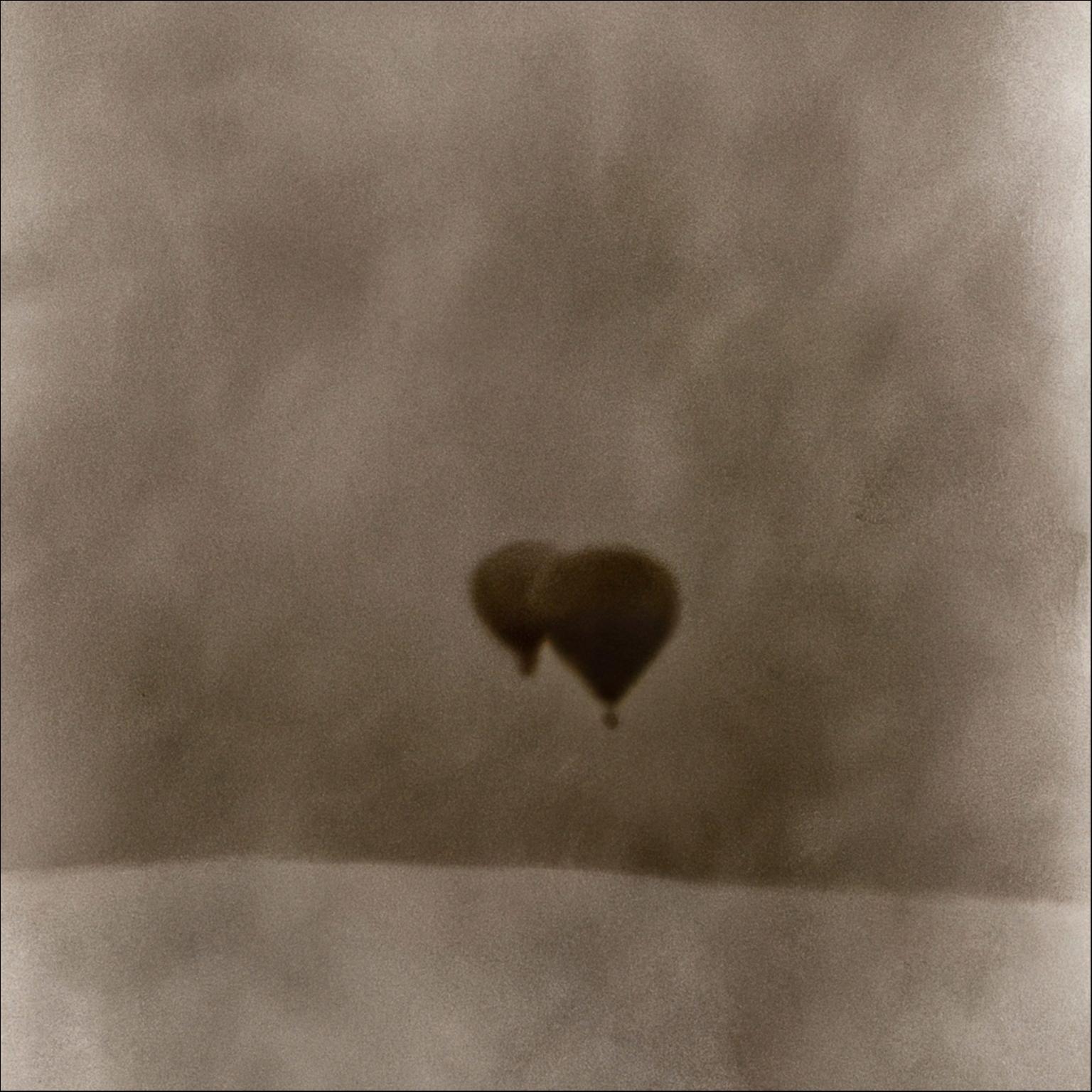 贝尼特&middot;米勒用DALL-E创作的作品，图片来自Gagosian Gallery