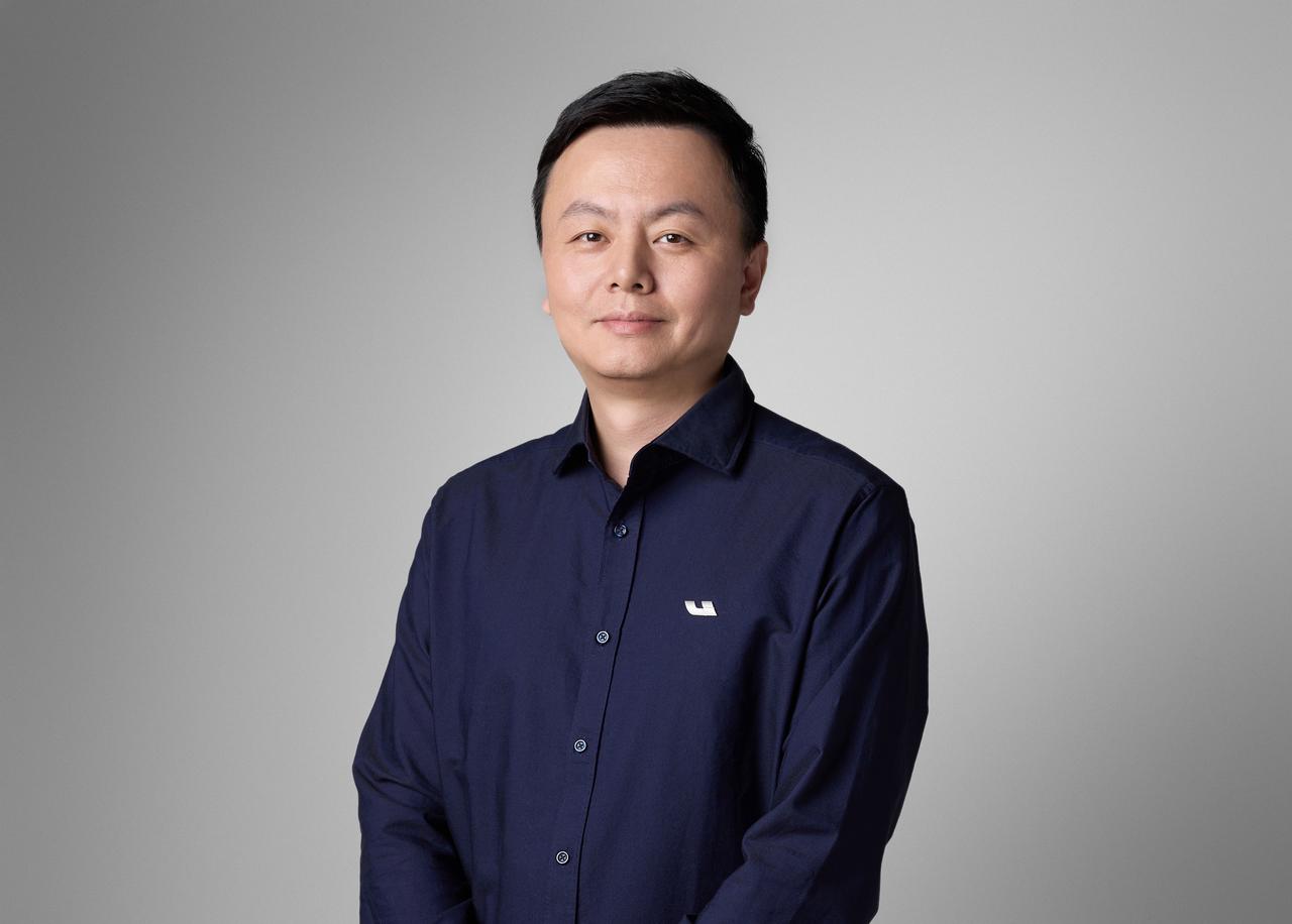 VLA、世界模型与一副AI眼镜：理想在押注怎样的未来？