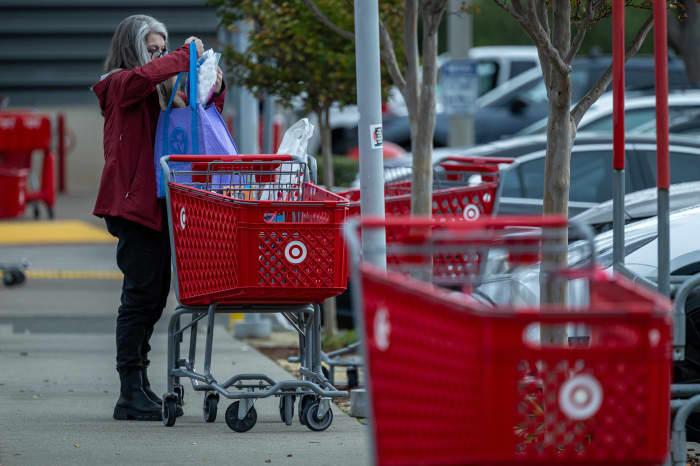 零售估值波动巨大，哪些才是真正的好买卖？