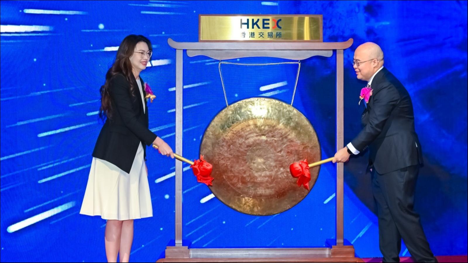 MiniMax盘中一度涨超80%，历史上IPO规模最大的AI大模型公司诞生，引爆港股市场