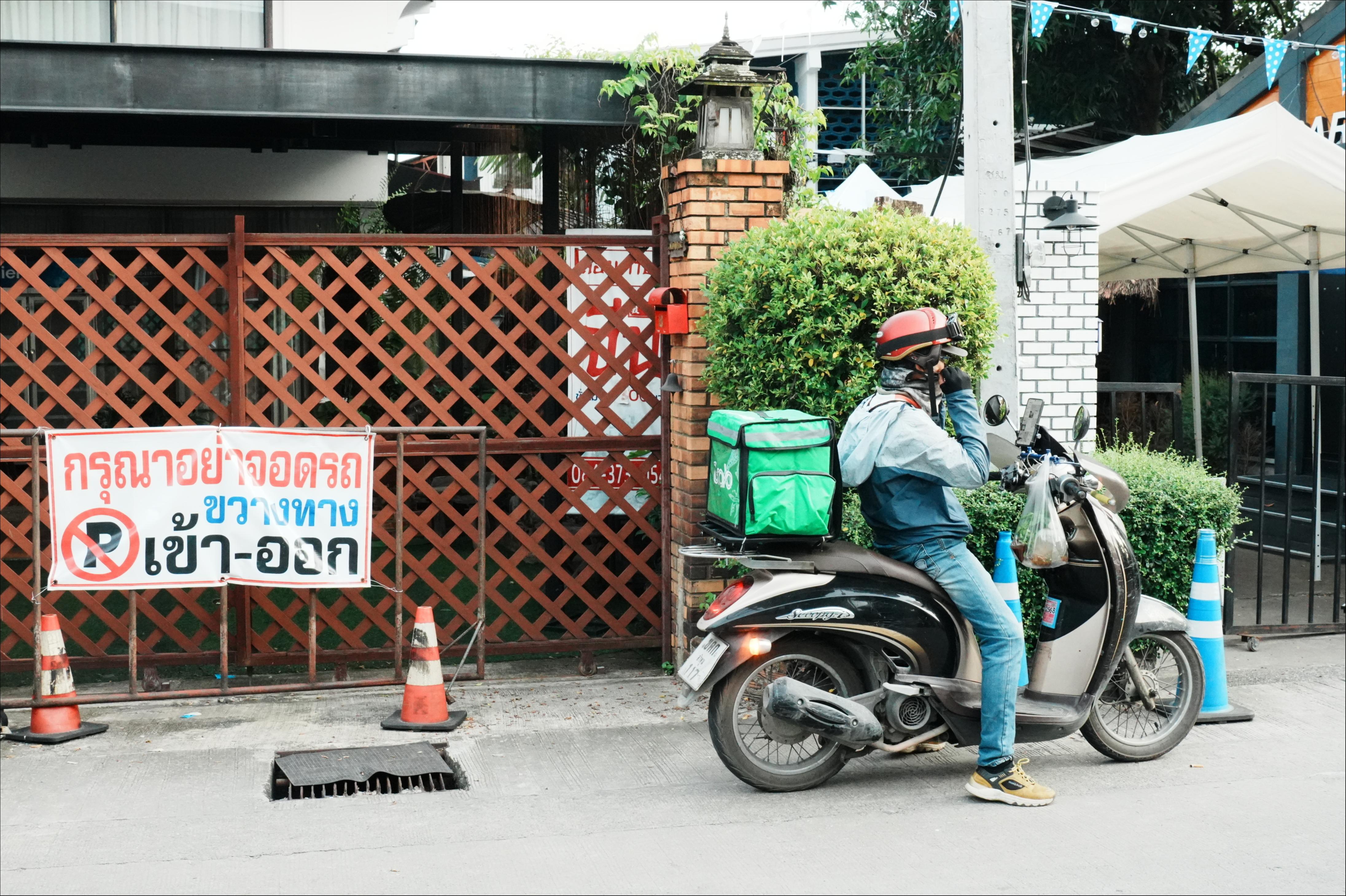 挑动千万网友情绪的“外卖平台离职软件工程师爆料”，竟是AI谣言