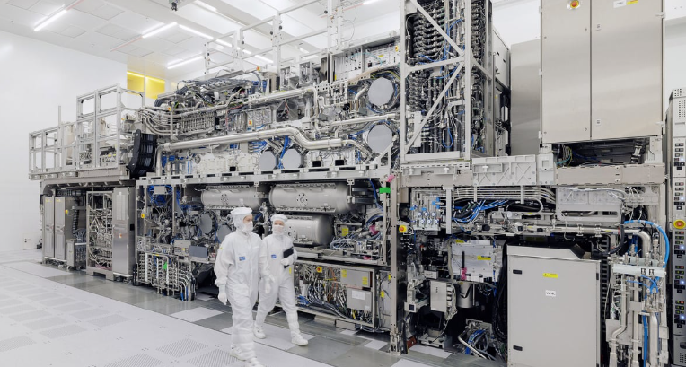 超级存储周期持续，阿斯麦：DRAM短缺或至2028年