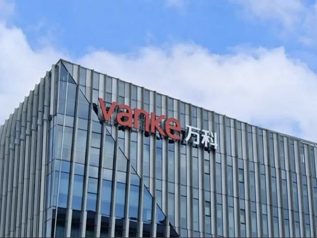 万科执行副总裁郁亮到龄退休辞任