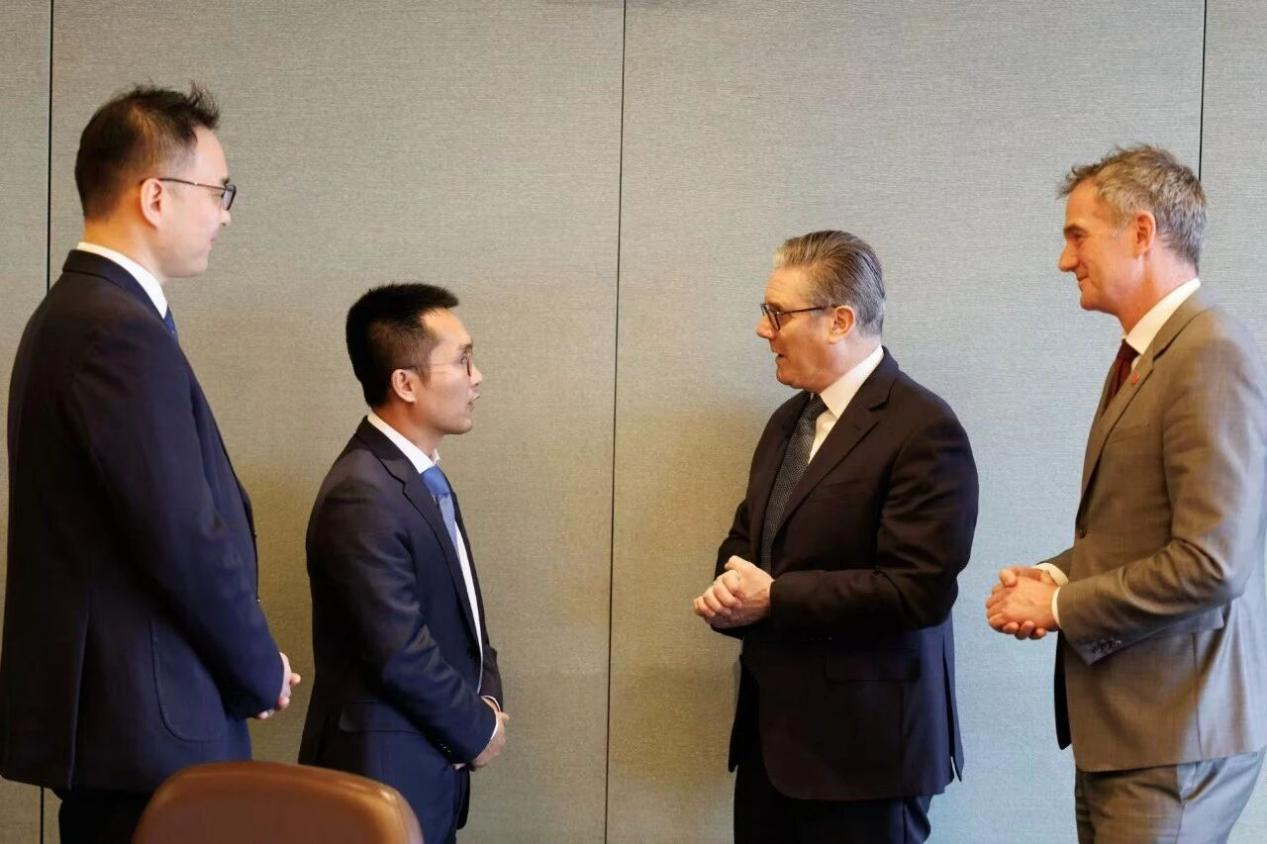 海辰儲(chǔ)能吳祖鈺受邀與英國首相進(jìn)行會(huì)面，助力全球清潔能源事業(yè)發(fā)展