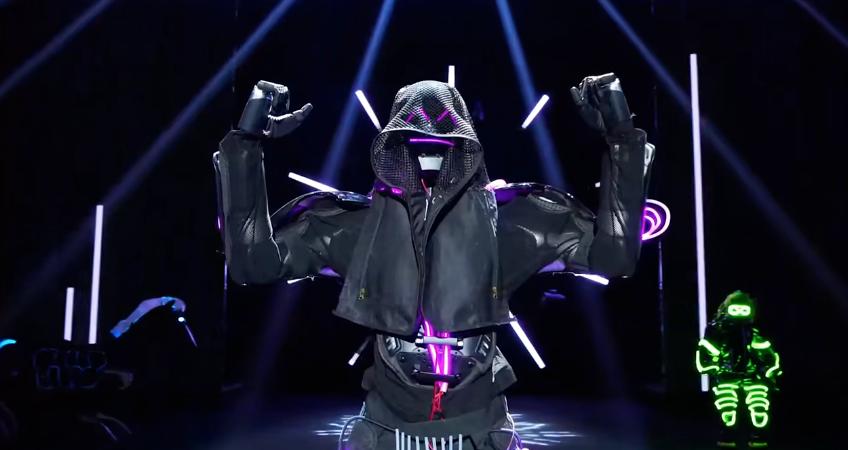 科技新贵们，年会不能停