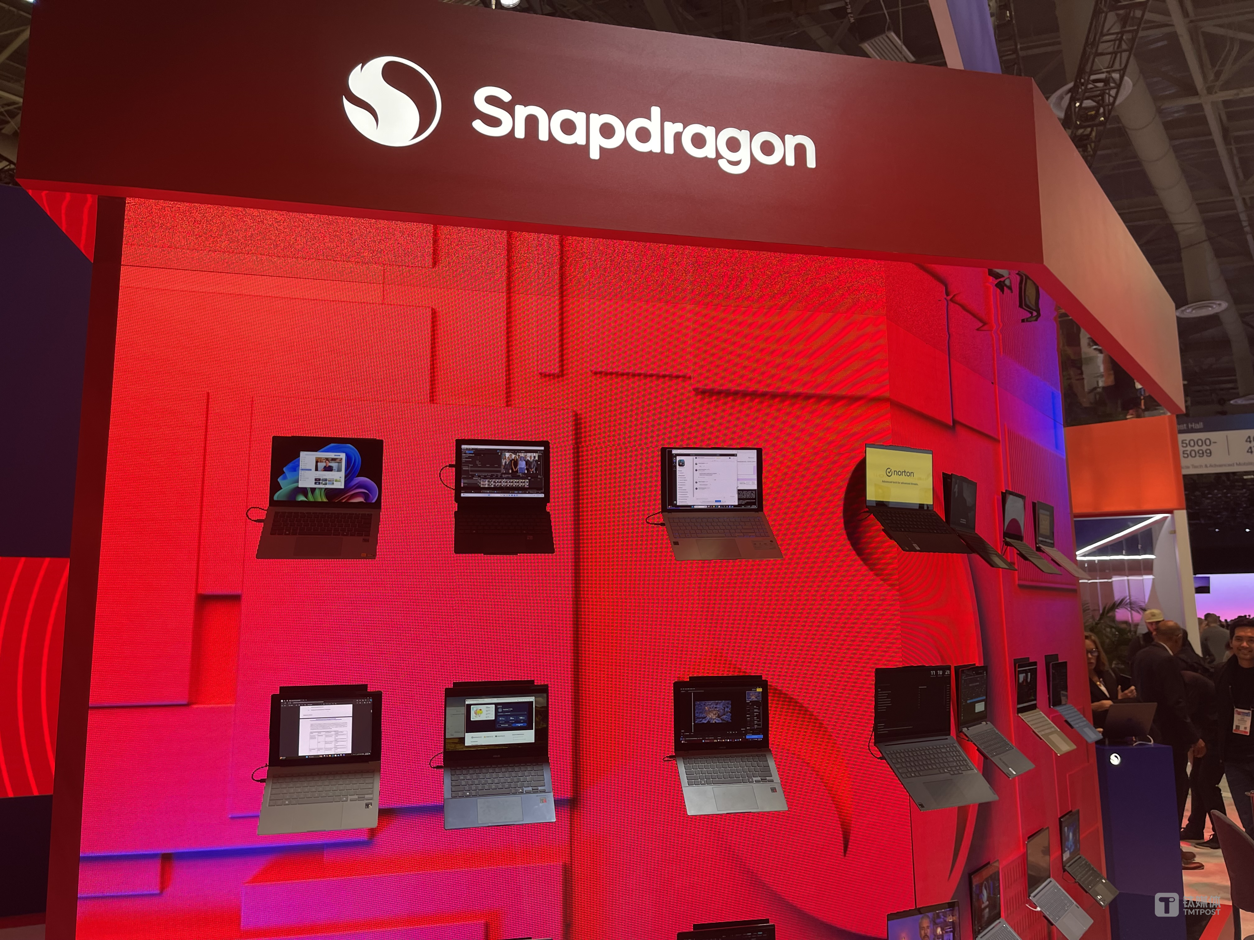 内存涨价吞噬订单，“黑天鹅”突袭手机、PC芯片产业