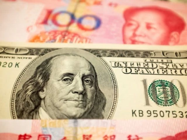 在岸、离岸人民币对美元汇率升破6.9，如何影响居民钱袋子？