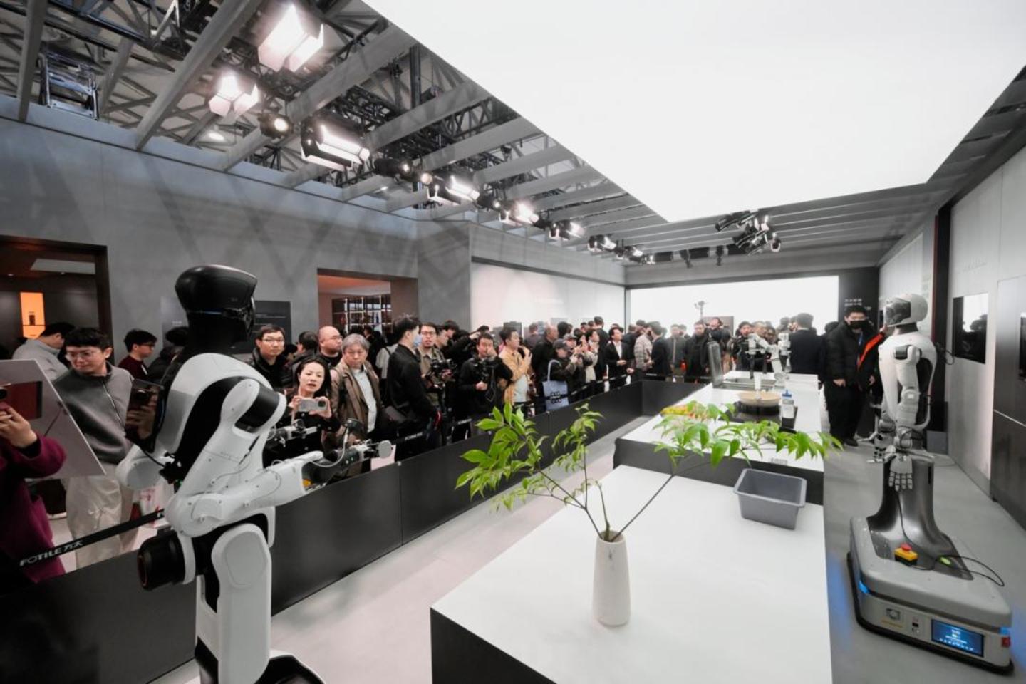 如果马斯克来了AWE,他会怎么看?