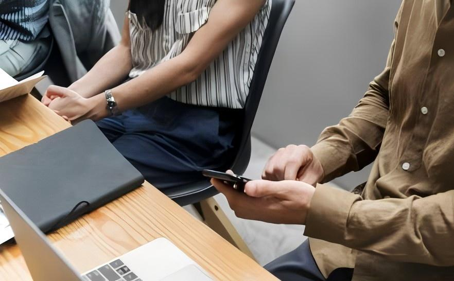 工作群突然发补贴？马上金融提醒：可能是陷阱！