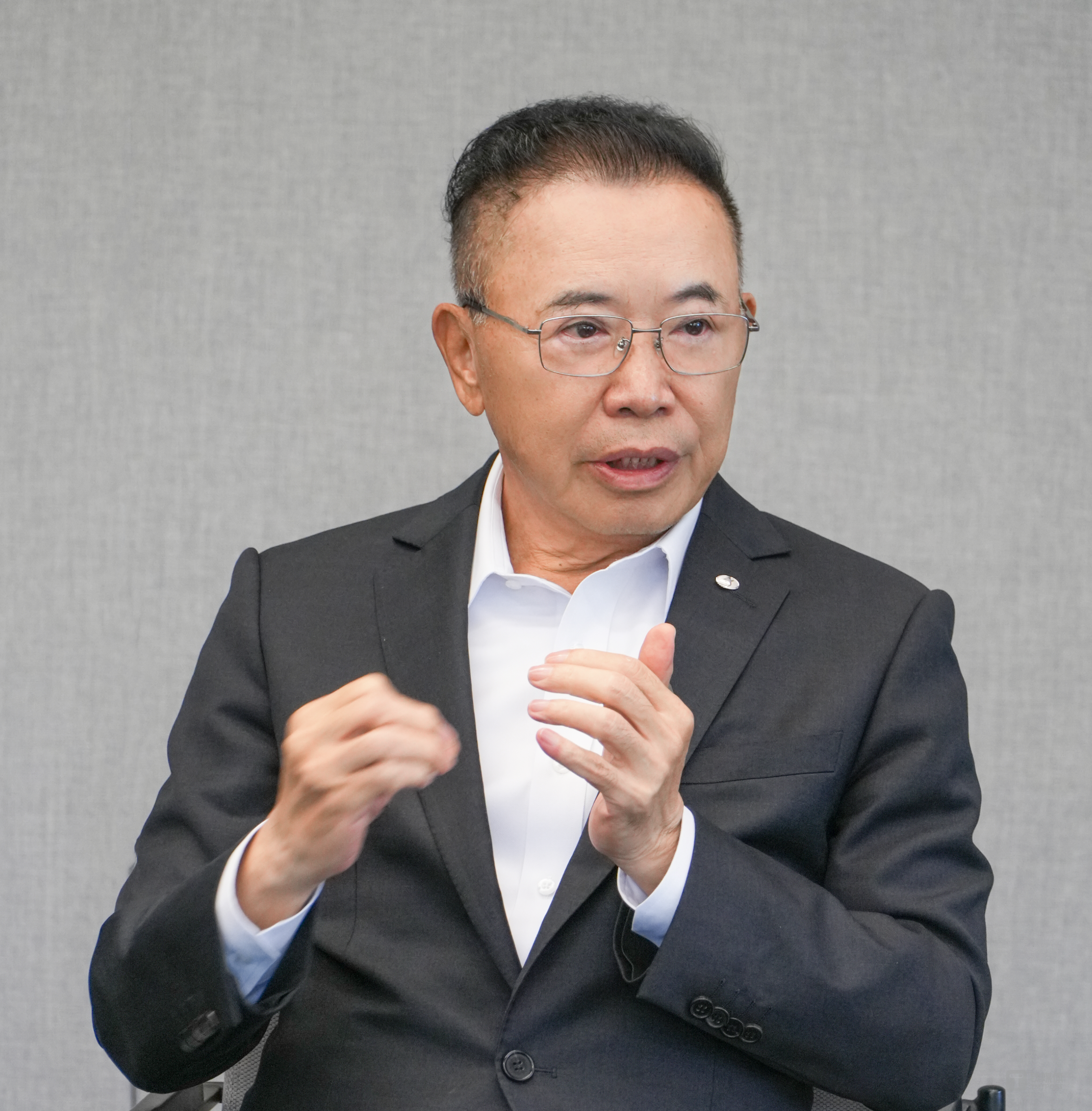 全国人大代表李东生：加强资本市场对先进制造企业融资支持、发挥市场力量推动光伏“反内卷”