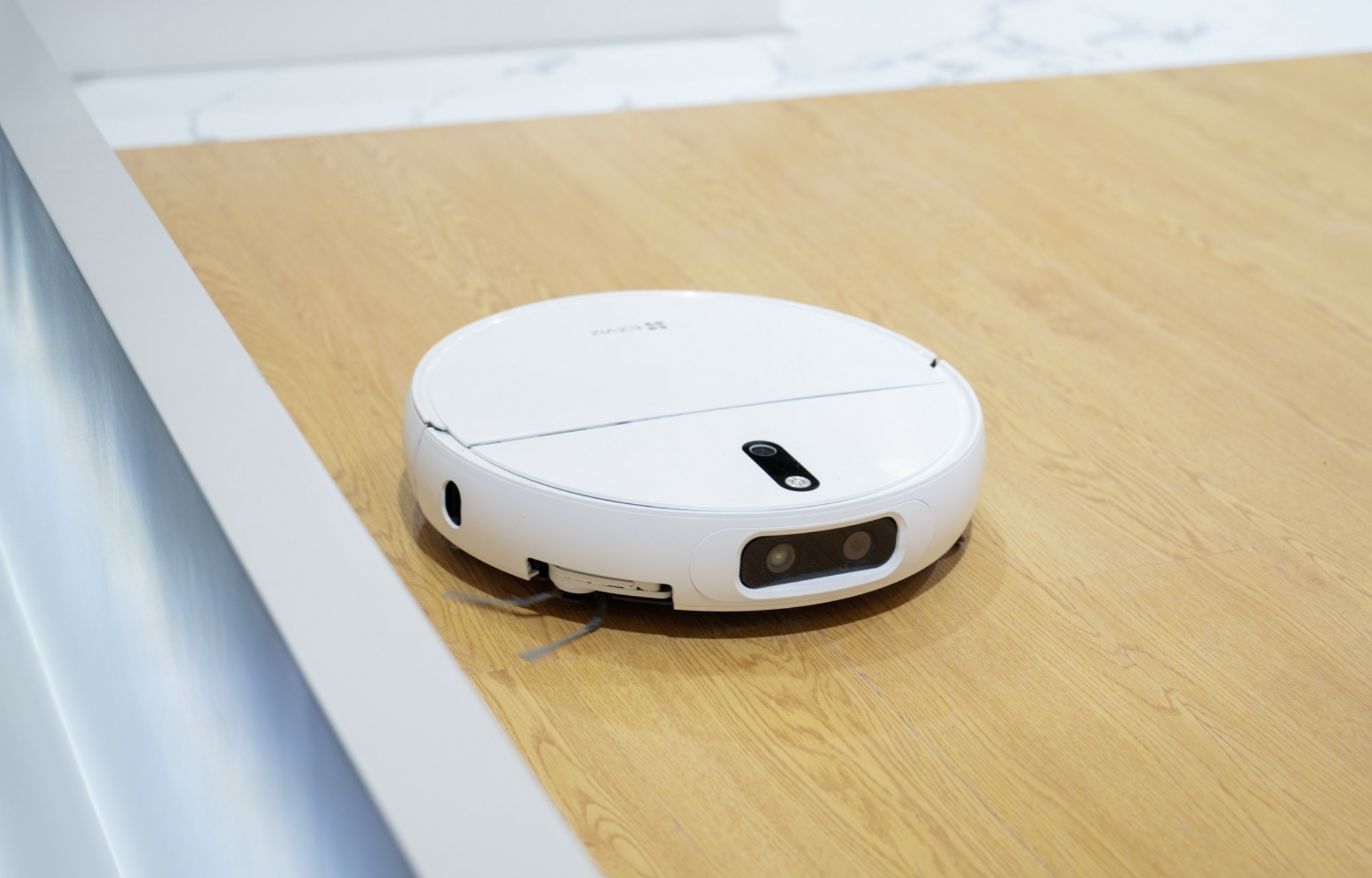 扫地机器人6.0时代，跨界的萤石给出了AI清洁新方案｜AWE 2026