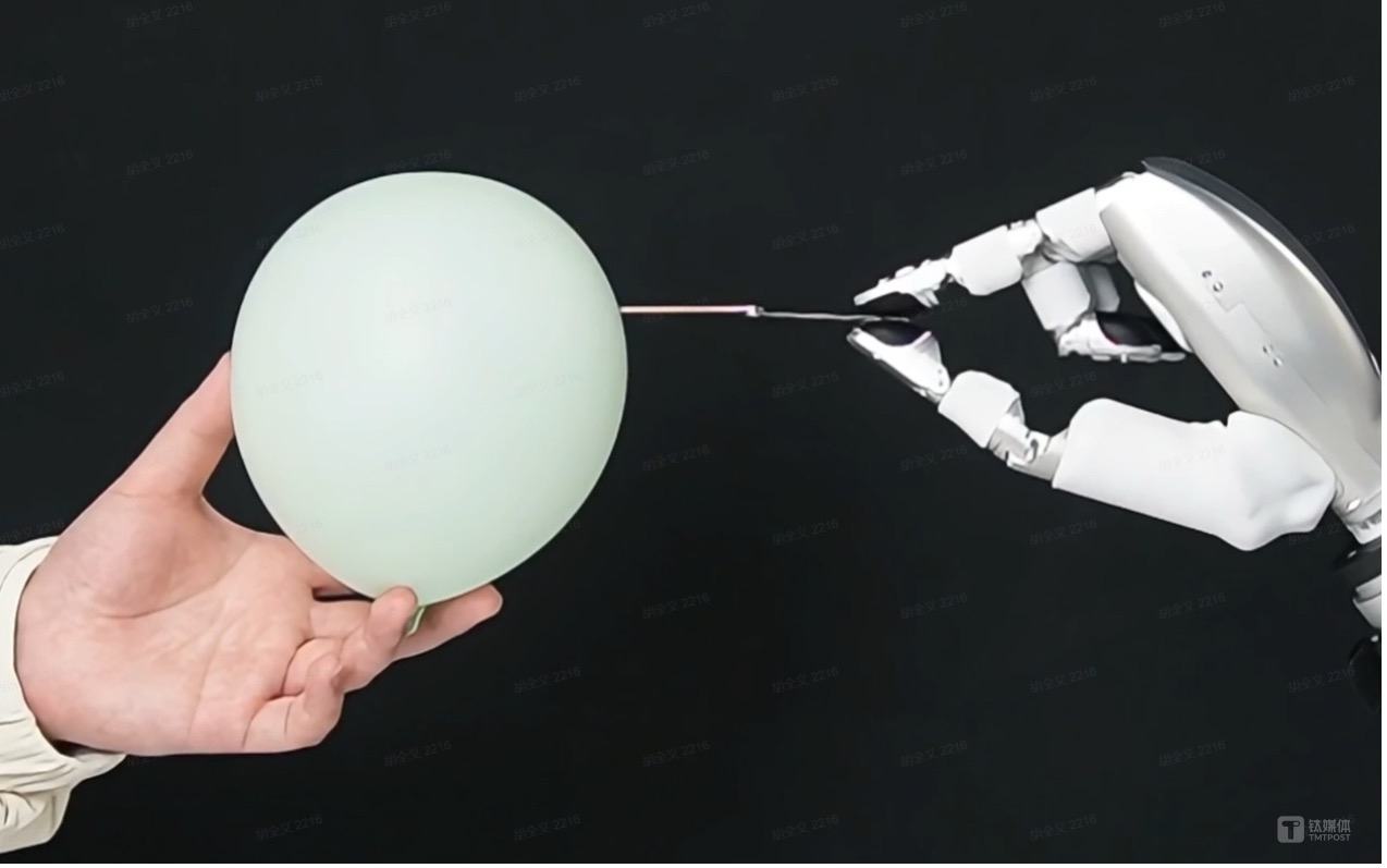 視觸覺(jué)仿生指尖落地，緯鈦機(jī)器人切入具身智能核心賽道