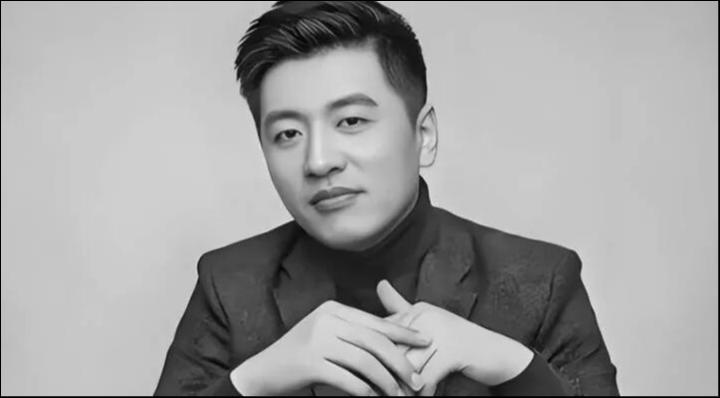 张雪峰离世，一个时代最复杂的教育符号