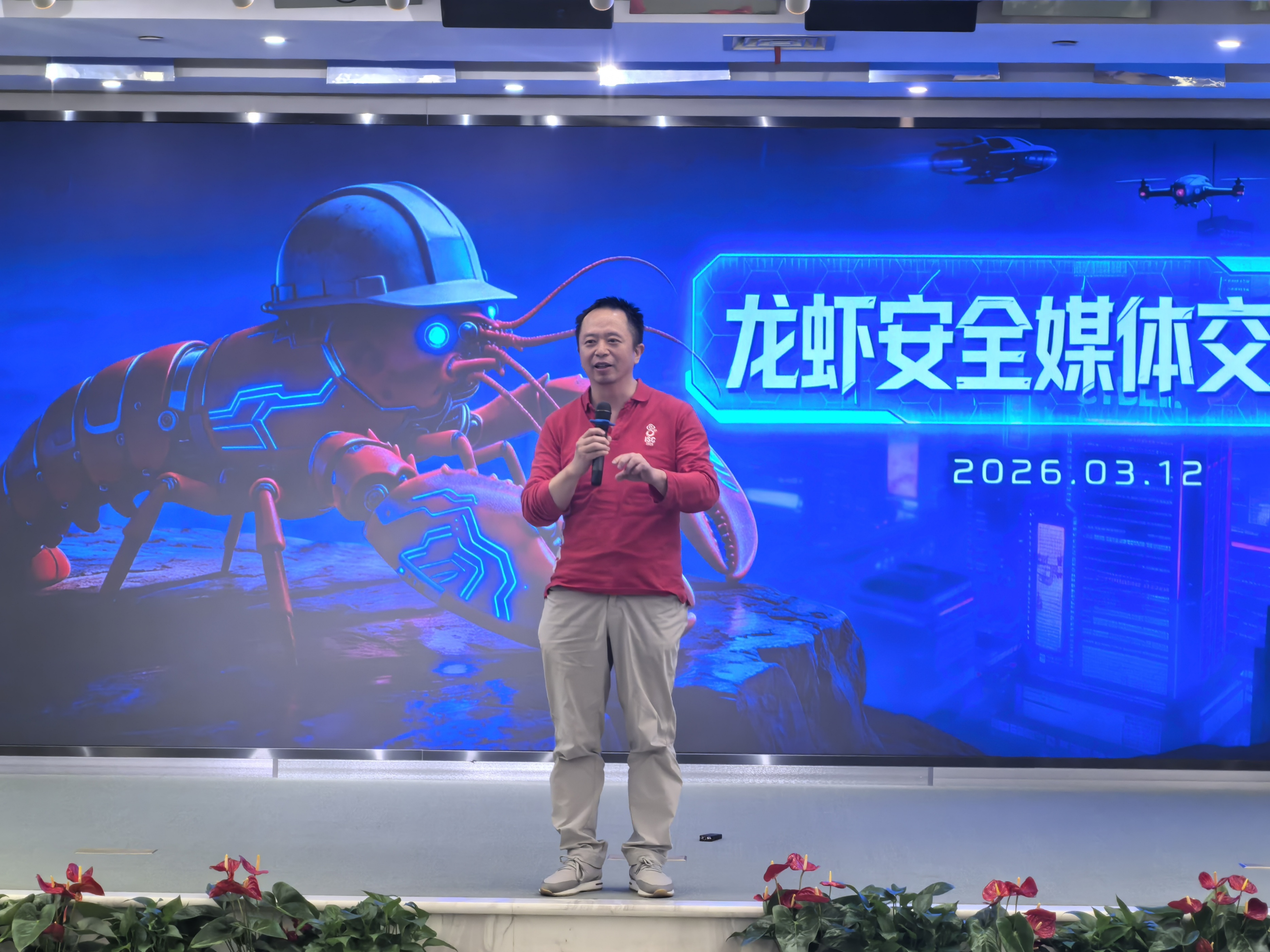 一只“龙虾”引发的巨头混战与资本狂欢