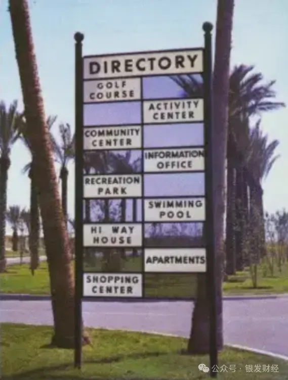在沙漠中建退休社区：一个沦为普通小镇，一个成全球标杆