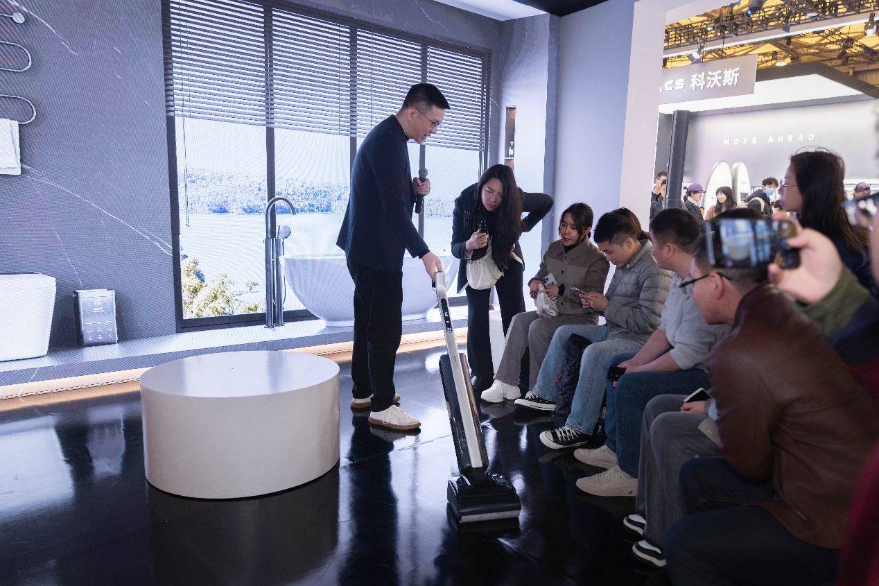 AWE 2026：添可芙万Station View洗地机重磅发布，引领智能清洁体验飞跃