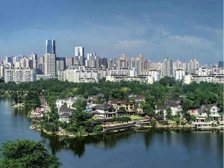 龍湖劃定轉(zhuǎn)型時間表：2028年運營服務收入將超開發(fā)業(yè)務