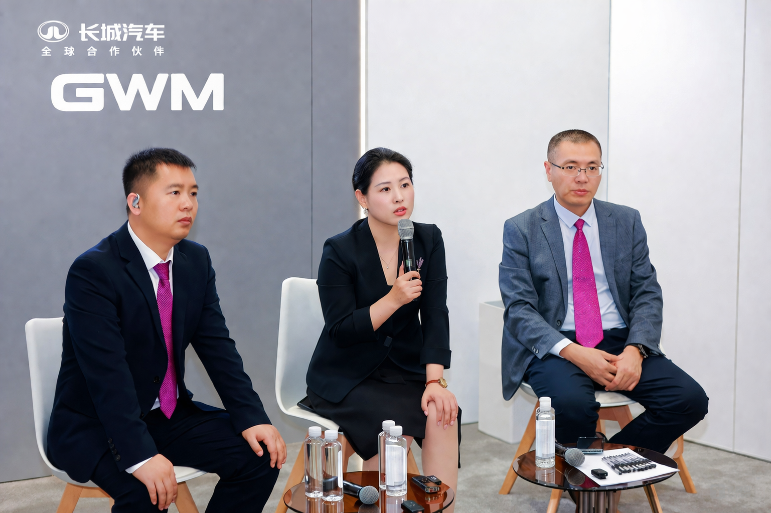 长城汽车首席技术官 吴会肖 长城汽车动力底盘负责人  王超 长城汽车智能化负责人  姜海鹏