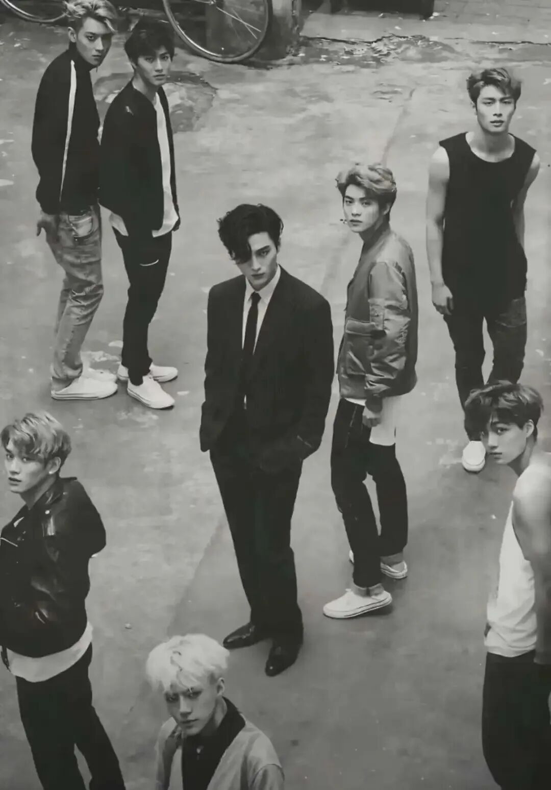 EXO“曾经的王”：一份解构流行文化的AI时代追星样本