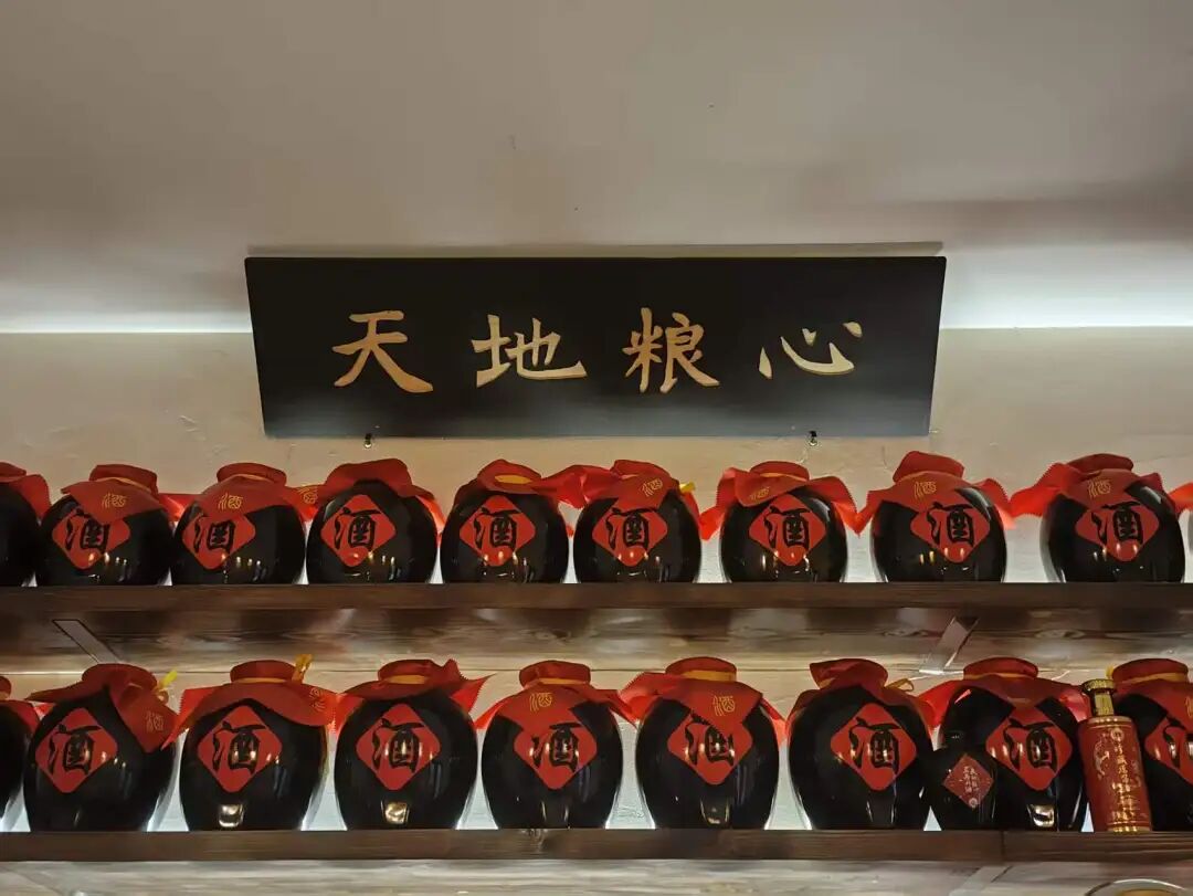 白酒巨头、餐饮品牌都在跟的打酒铺，是风口还是炮灰？