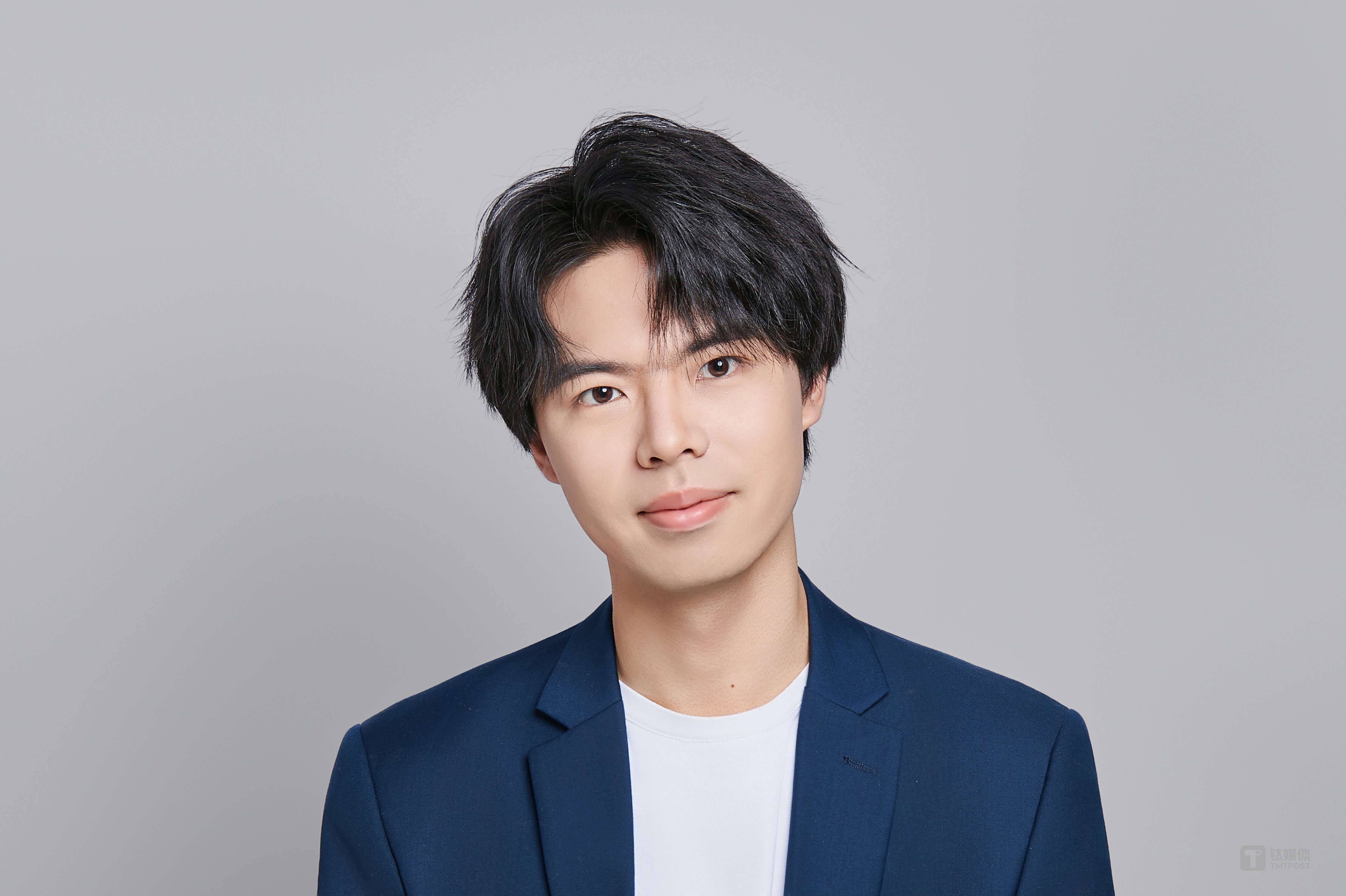 22岁的北大青年学者，想做真正理解物理的通用世界基座模型｜AI Founder 请回答