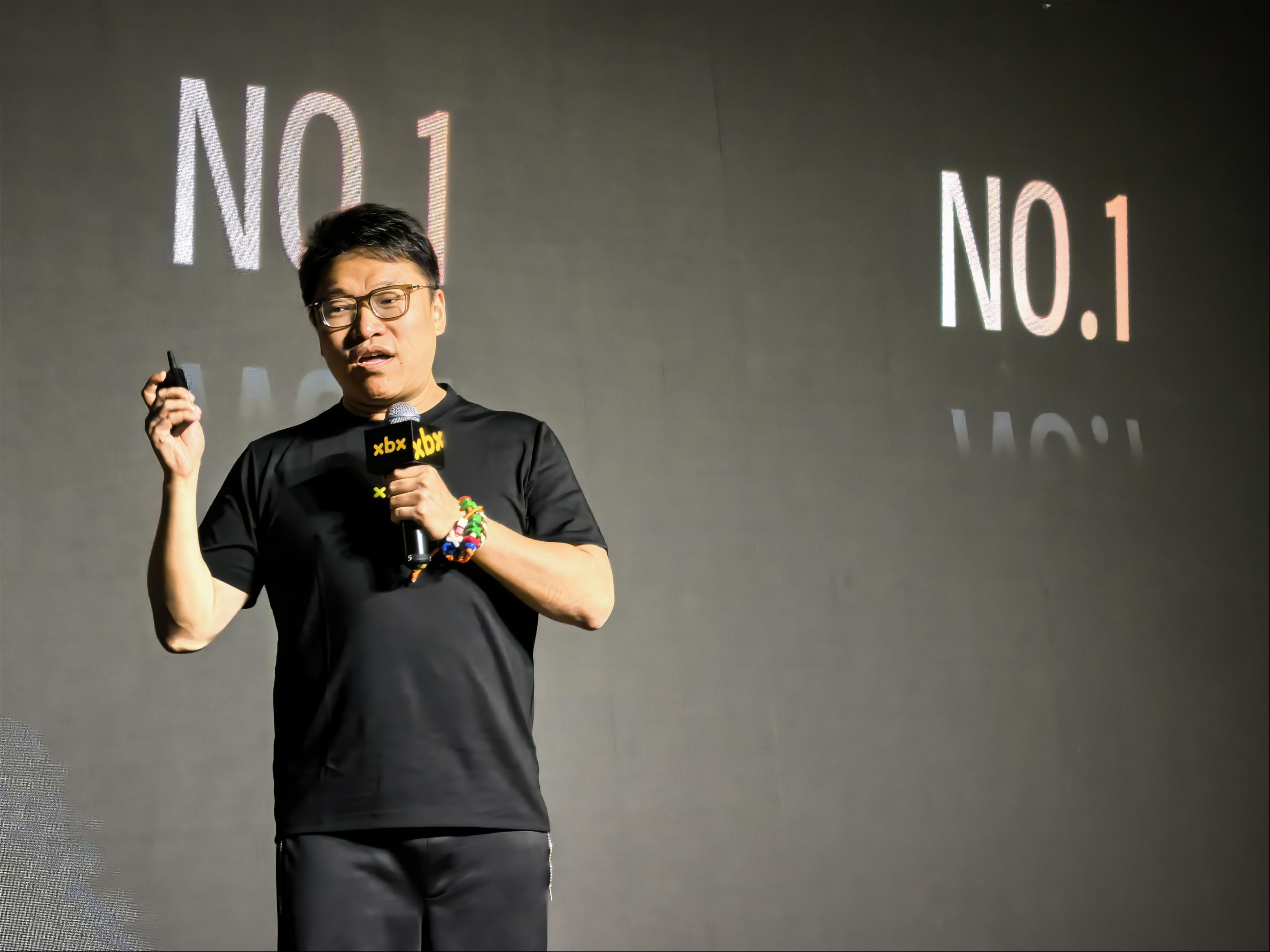 对话XREAL徐驰：AR眼镜创业需要运气