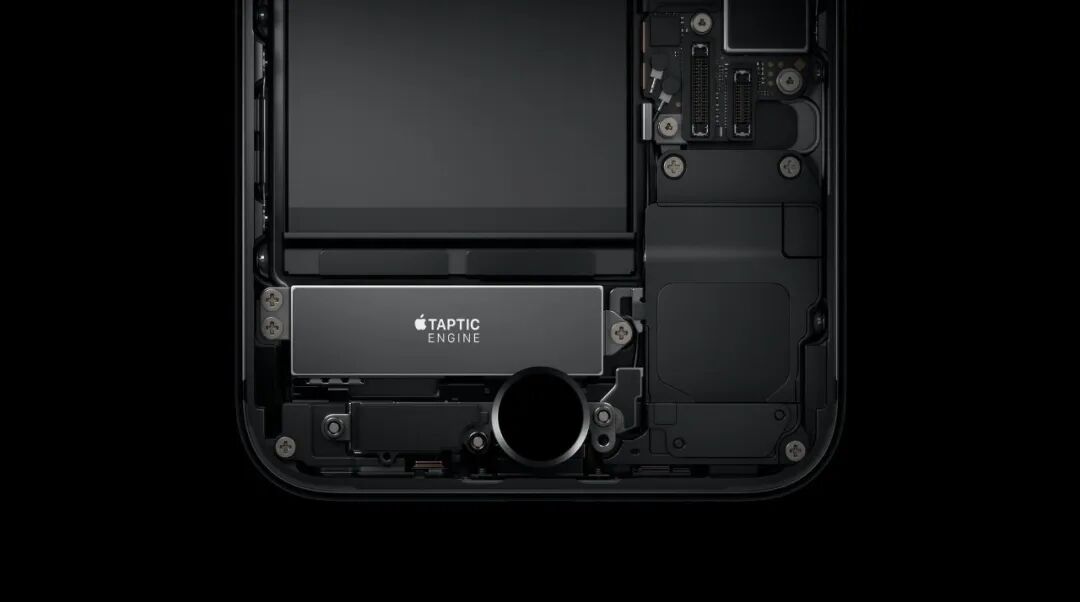 iPhone 17降价背后：属于苹果的黄金时代正在远去
