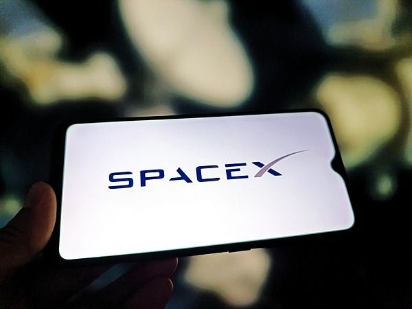 见证史上最大IPO，SpaceX上市首秀开盘大涨29%