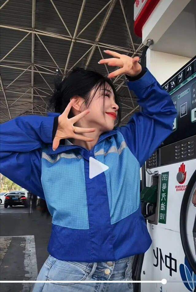 燃油车进入倒计时，他们困在职业瓶颈里