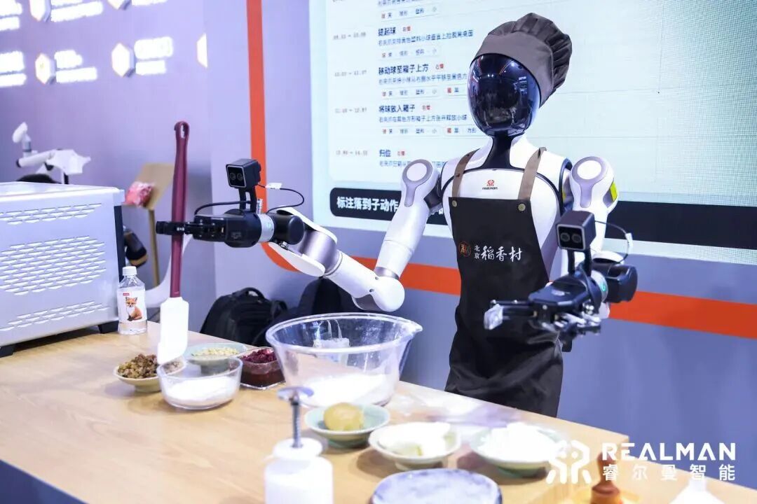 破防了，WRC上的机器人，比我还会过日子