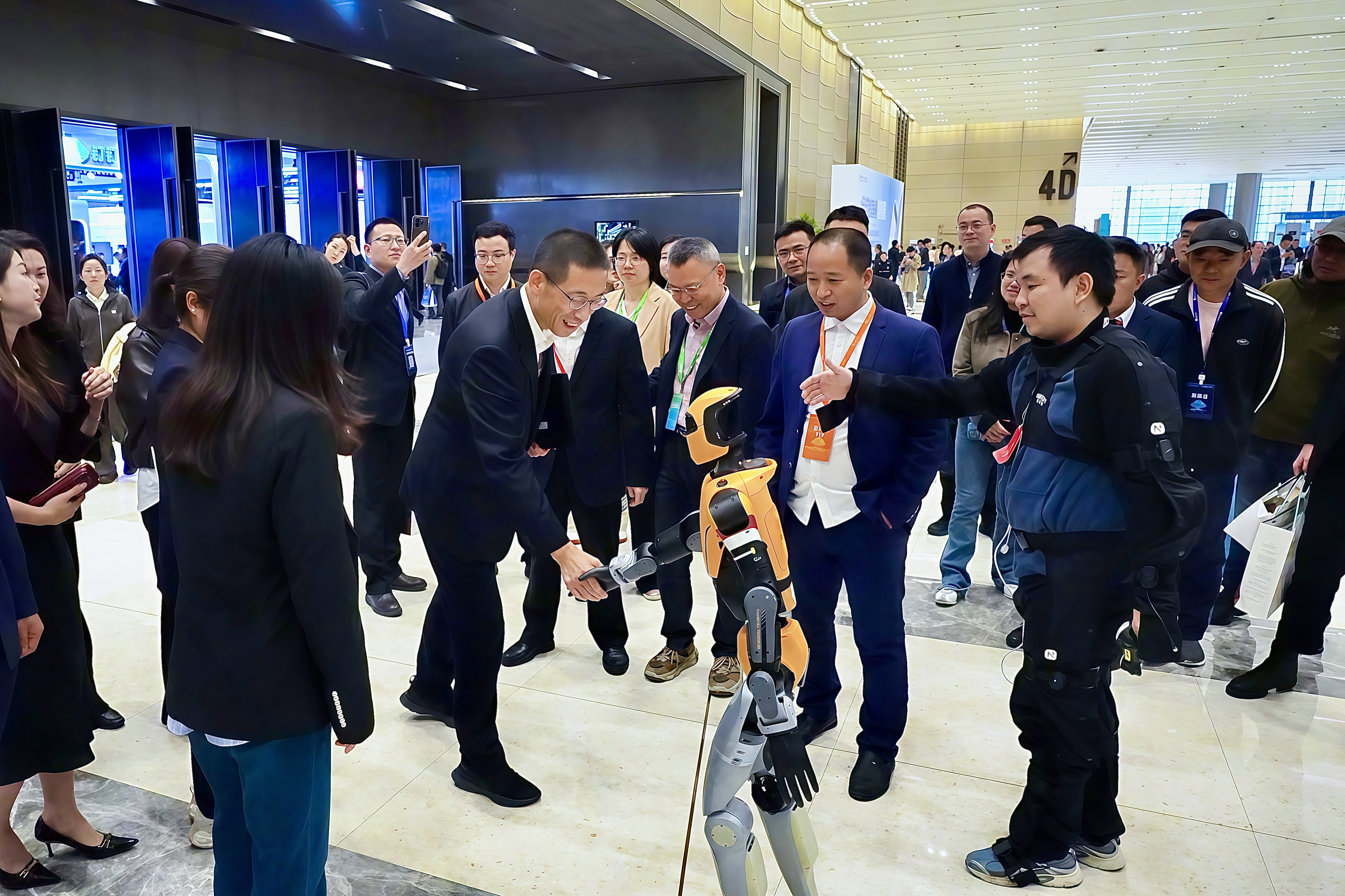 6个月4轮融资，总额5亿元，西湖大学教授锚定具身智能GPT时刻