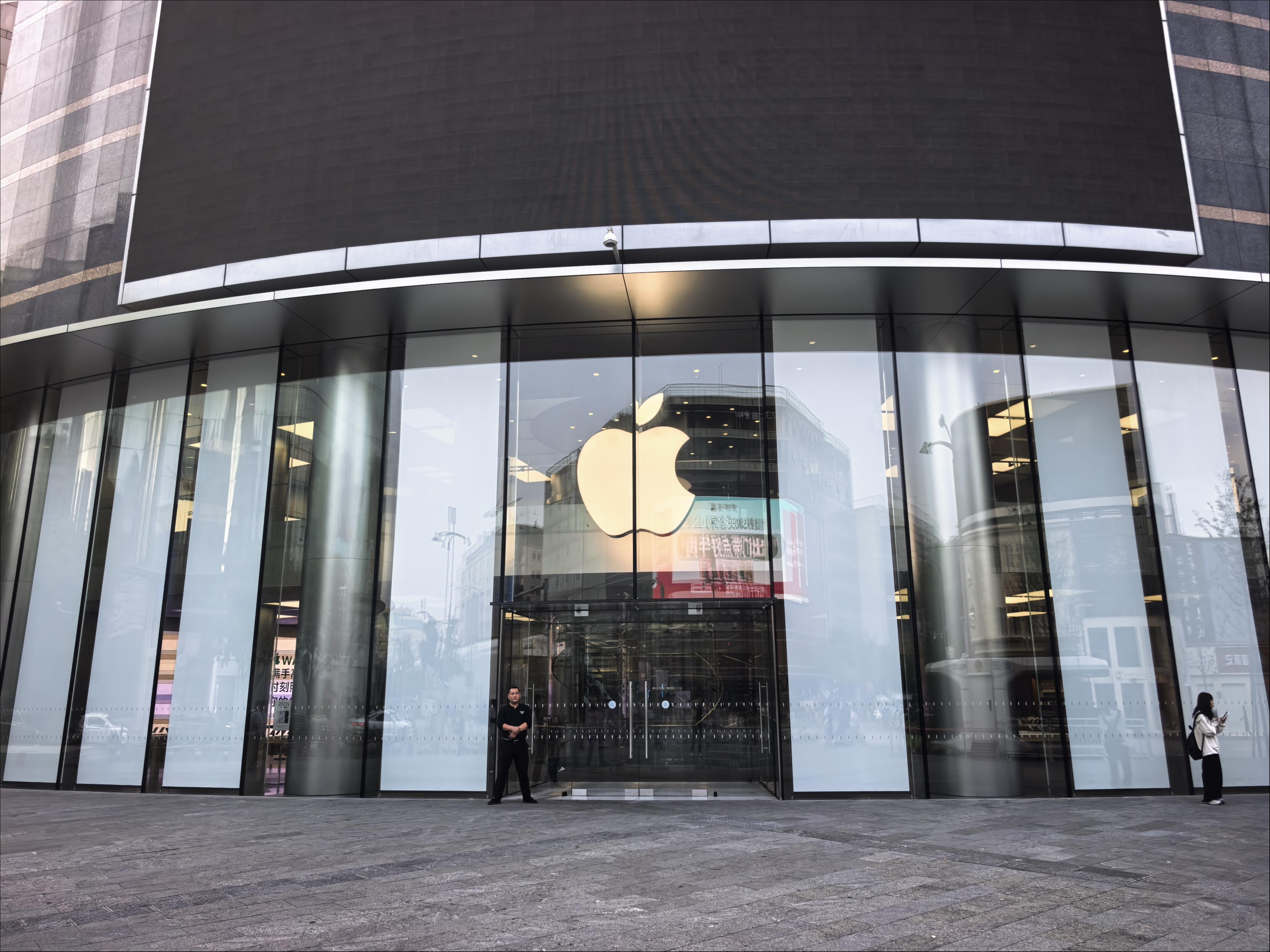 Apple Store王府井店，作者拍摄