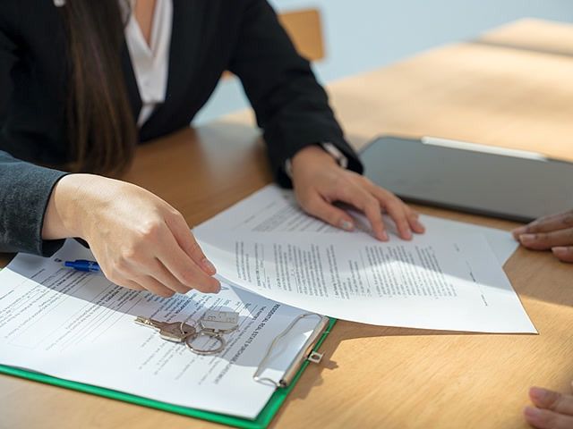 续保一辈子？直播间“全能医疗险”的“长期承诺”能信吗？