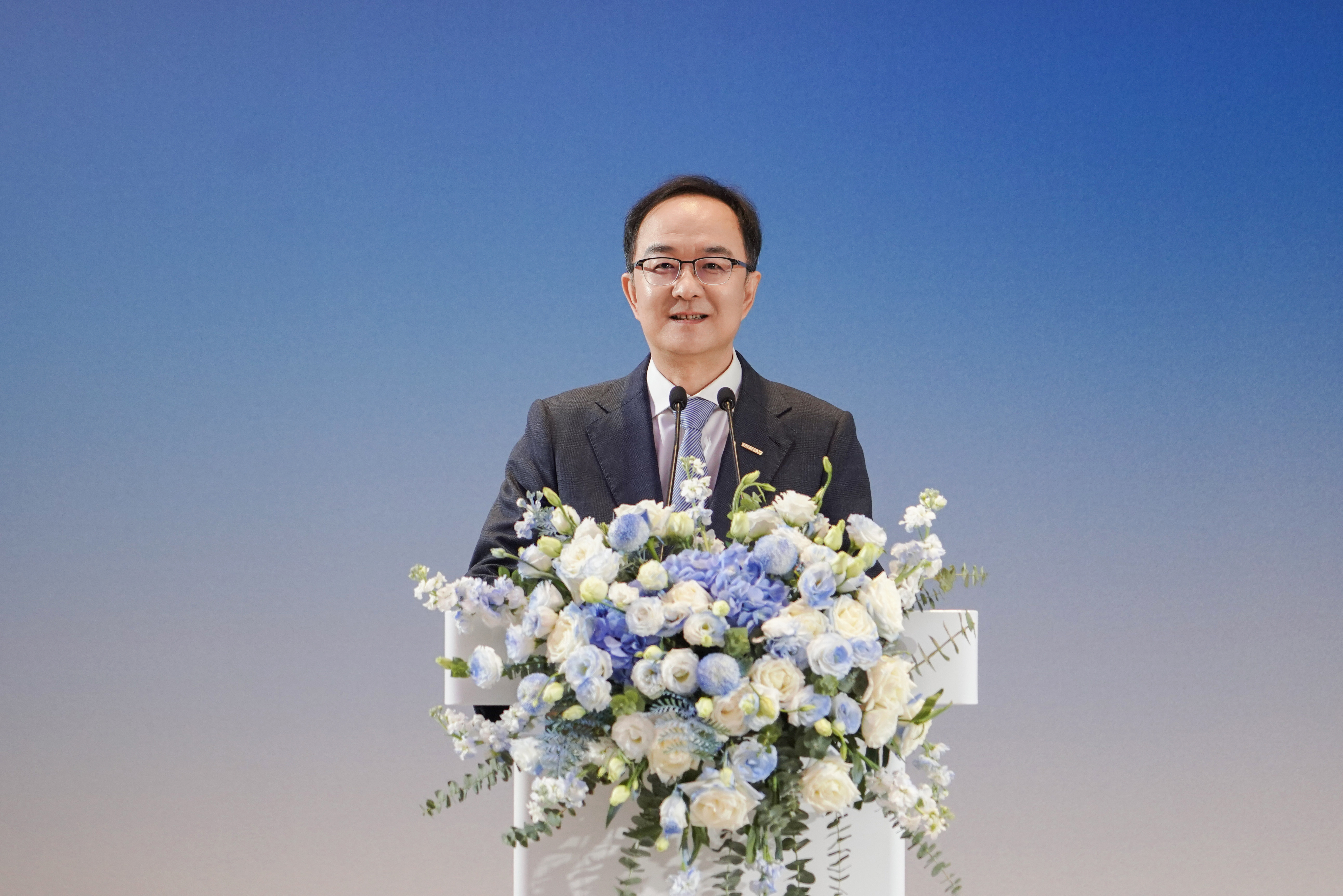 吉利控股集团董事、CEO;吉利汽车控股(00175.HK)董事会主席