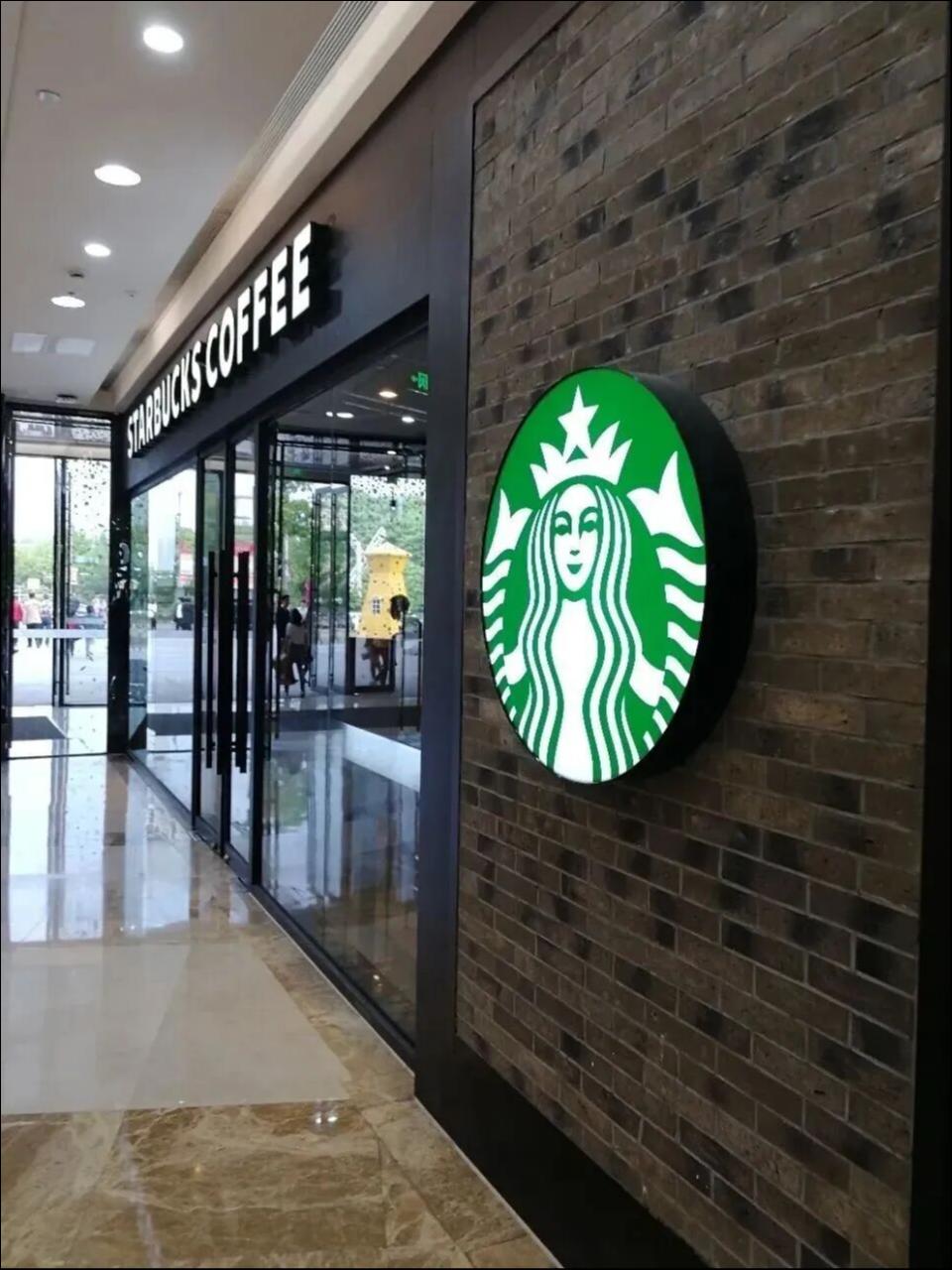 星巴克全国推行消费入座，一场业绩承压下的转型试验