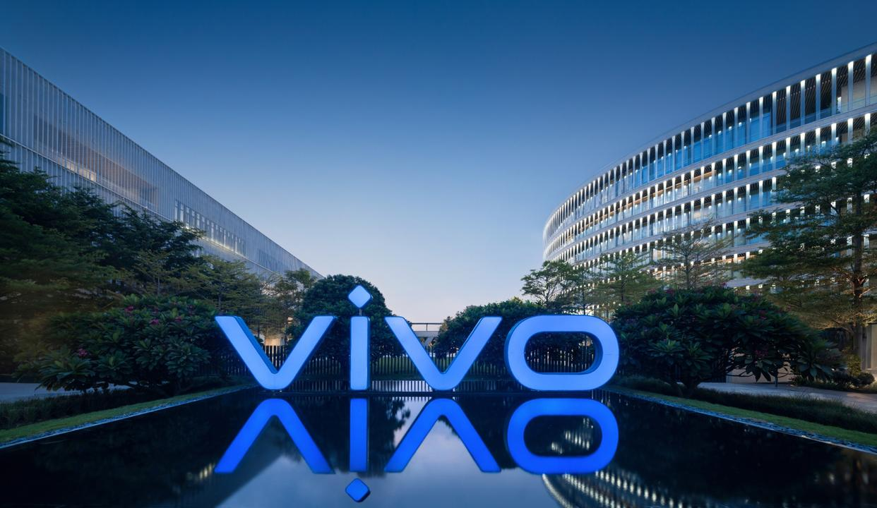 高端旗舰的深水区，vivo的长赛道跑出了加速度