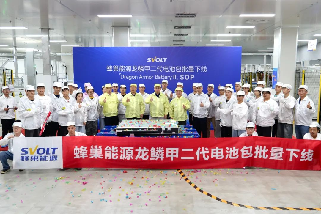 理想MEGA惊魂爆燃后，三元锂电池天塌了？