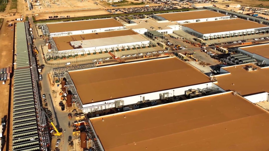 AI数据中心的万亿大基建时代：美国GDP增长全靠它