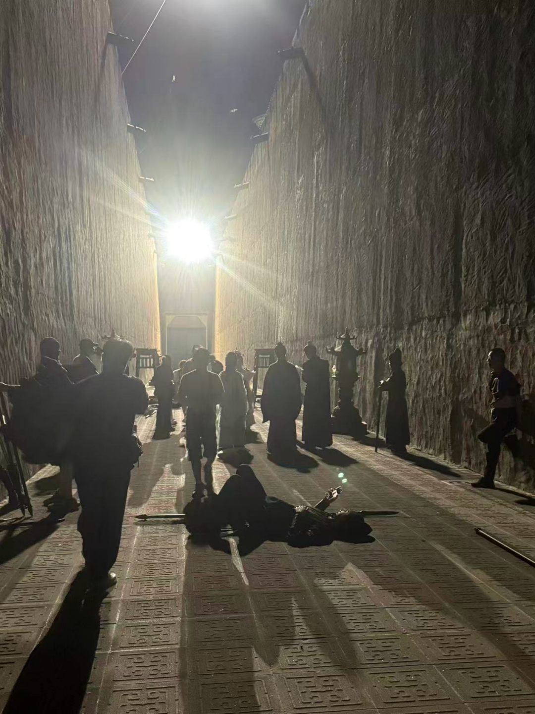 短剧风暴中，被「催熟」的孩子们